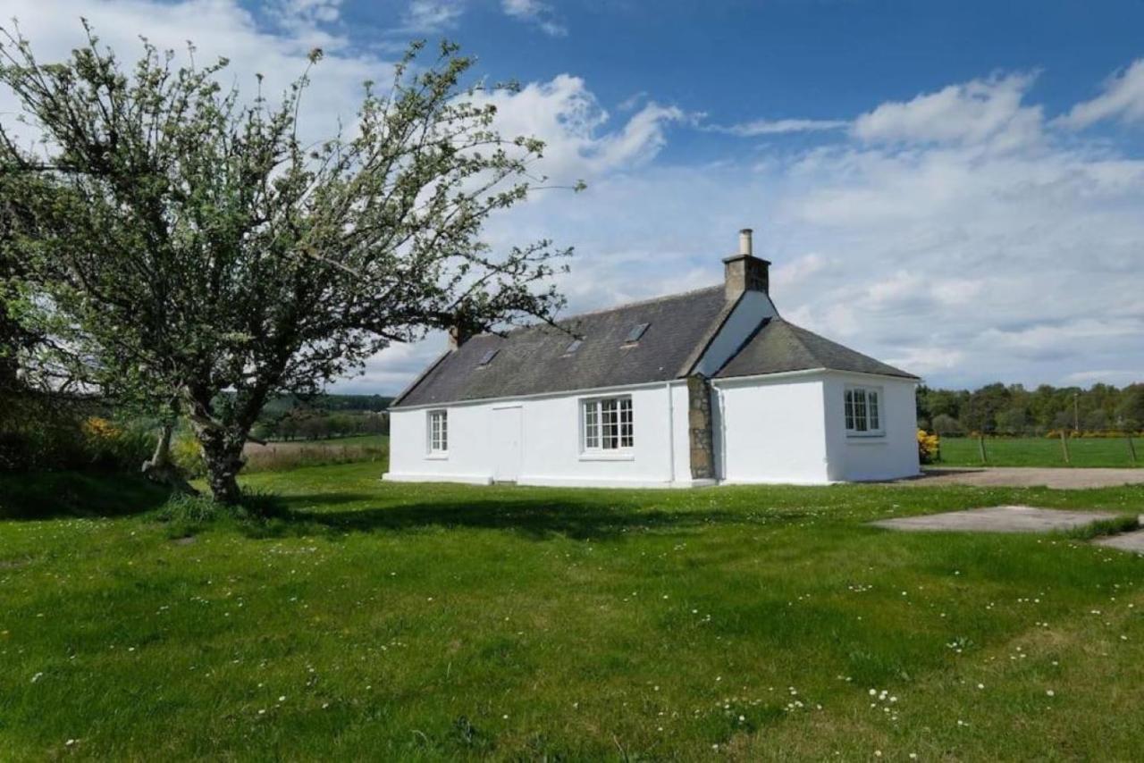 Lower Bruntlands Fochabers Buitenkant foto
